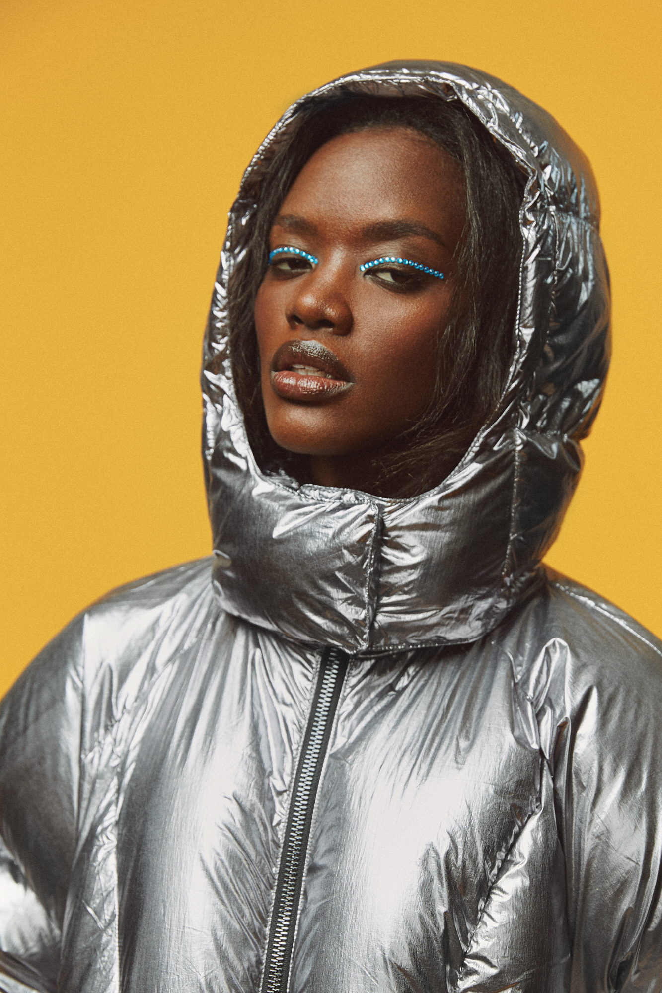 maripier morin - la maison simons colors craving   vitaminwater