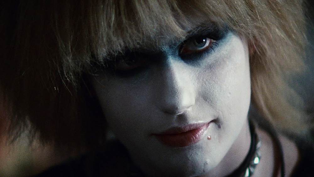 Pris (Blade Runner) - wide 5